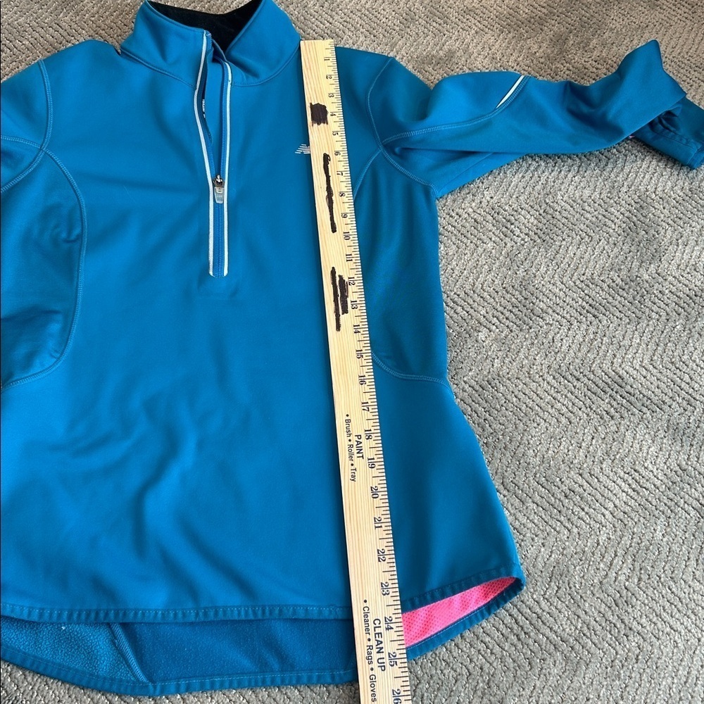 New Balance Womens Teal Half Zip Running Jacket Reflective Thumbholes XS - Picture 11 of 12
